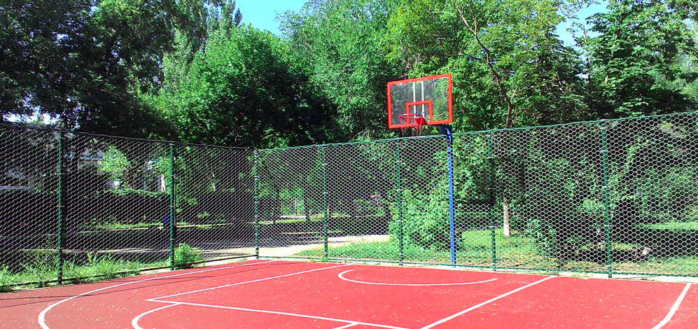 Sports Ground fencing made of hexagonal mesh, Tolyatti Sports Ground fencing made of hexagonal mesh, Tolyatti